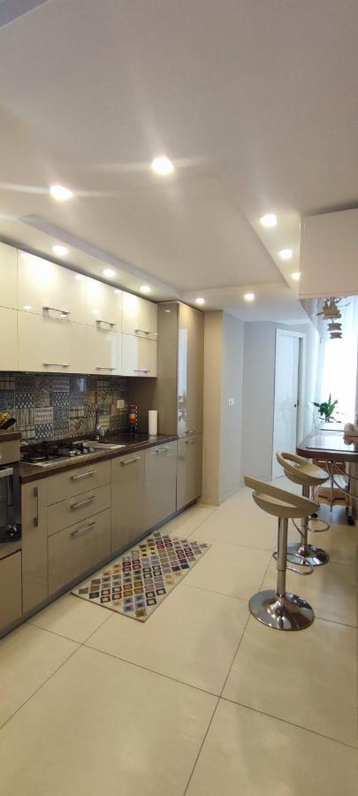 Astrea Apartment Napoli Bagian luar foto
